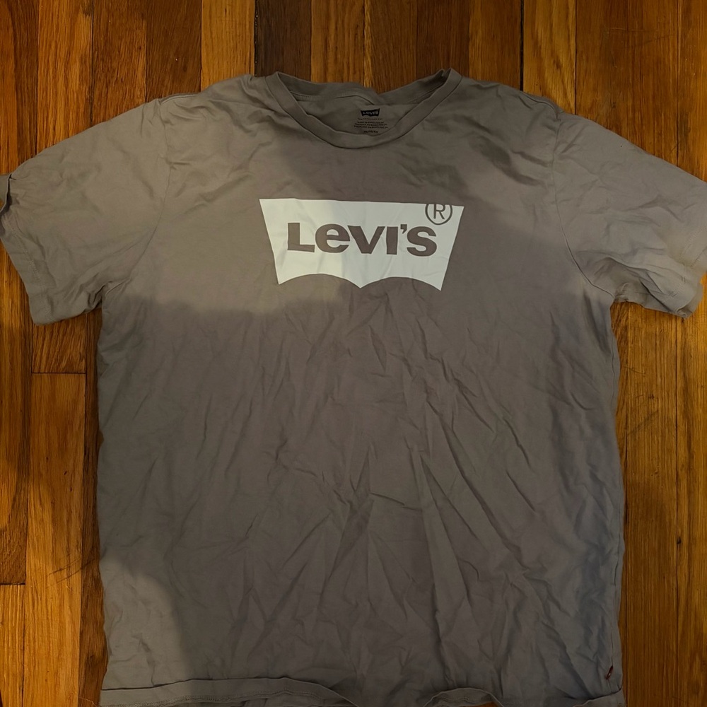 Levi's Light Gray Men's Tee